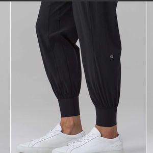 Lululemon Sun Setter Jogger